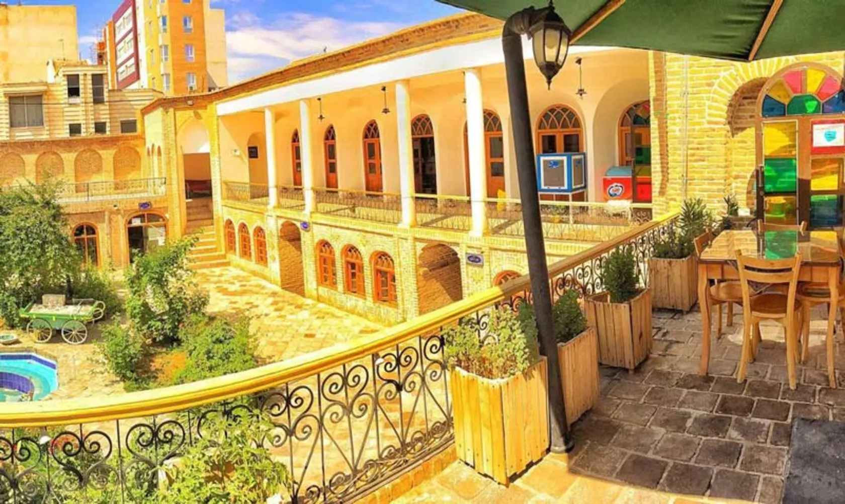 آیینه خانه سردار مفخم بجنورد